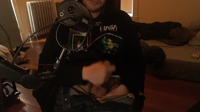 Snapshot of chicostick413 chatting on March 1, 1:51 pm chicostick413 online show from March 1, 1:51 pm