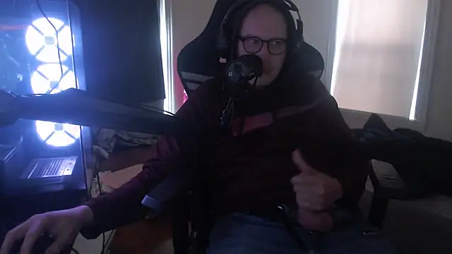 Snapshot of chicostick413 chatting on October 23, 2:16 pm chicostick413 online show from October 23, 2:16 pm