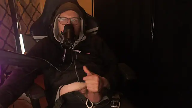 chicostick413 online show from March 12, 4:46 pm