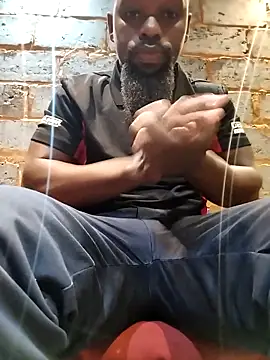 Snapshot of Chocolate_factory_man chatting on October 17, 7:05 pm Chocolate factory man online show from October 17, 7:05 pm