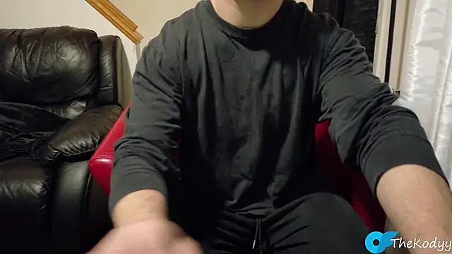 Snapshot of Thekodyy chatting on October 16, 8:26 am Thekodyy online show from October 16, 8:26 am