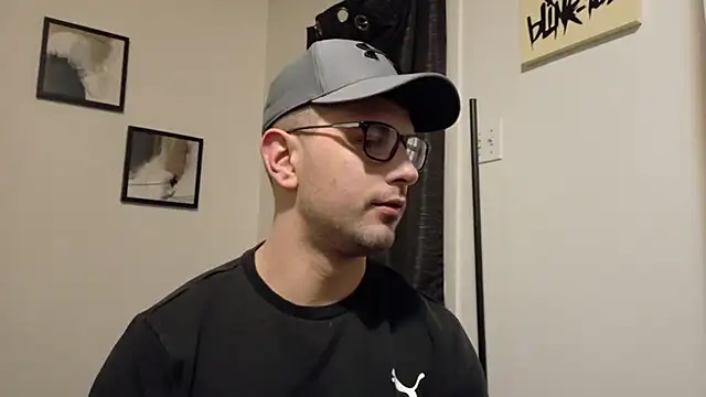 Snapshot of Thekodyy chatting on November 30, 12:09 pm Thekodyy online show from November 30, 12:09 pm