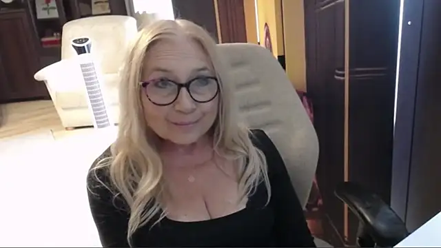sofia xkiss online show from July 23, 1:53 pm