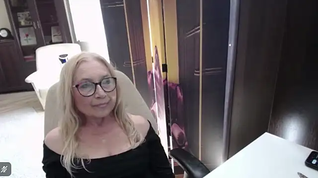 sofia xkiss online show from July 30, 1:43 pm