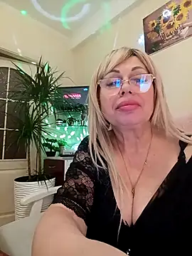 SusieNoreen online show from February 26, 2:14 pm
