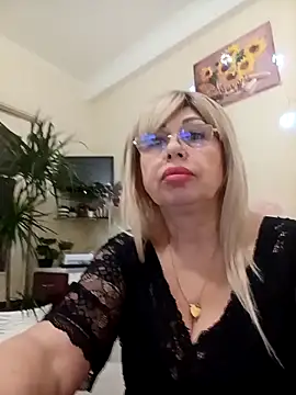 SusieNoreen online show from February 28, 1:15 am