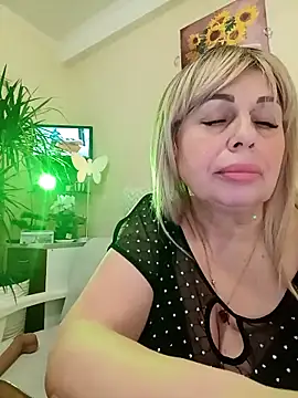 SusieNoreen online show from March 9, 9:02 am