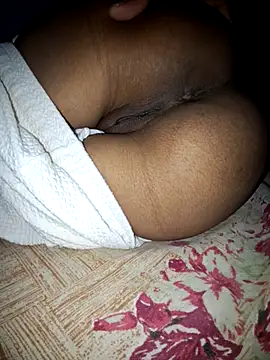 Its reena 009 online show from March 14, 10:18 am