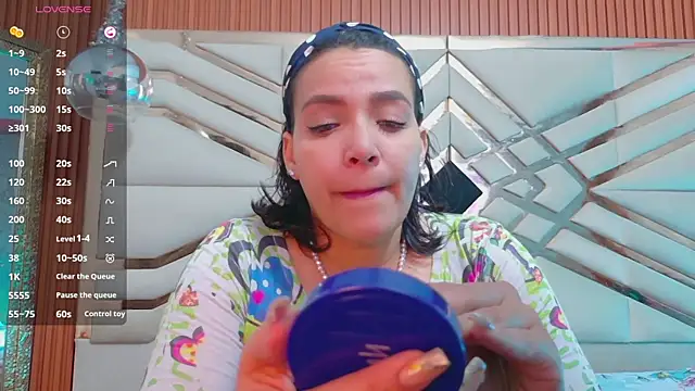 Snapshot of Sluttyandmature chatting on June 19, 12:09 pm Sluttyandmature online show from June 19, 12:09 pm