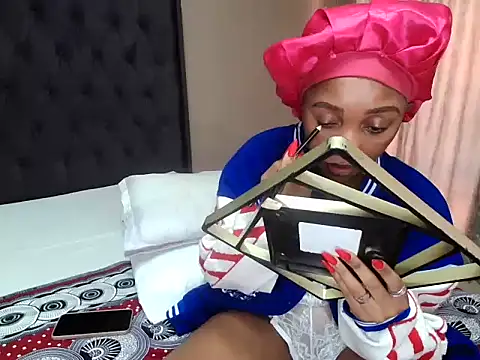 Snapshot of Shria107 chatting on January 16, 9:16 am Shria107 online show from January 16, 9:16 am