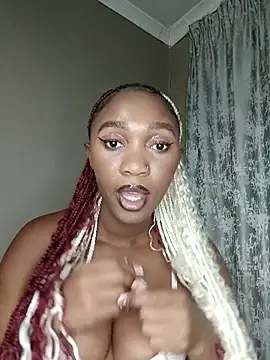 Snapshot of Shria107 chatting on February 4, 1:56 am Shria107 online show from February 4, 1:56 am