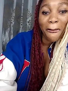 Snapshot of Shria107 chatting on February 28, 1:37 am Shria107 online show from February 28, 1:37 am