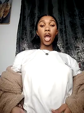 Snapshot of Shria107 chatting on November 20, 10:20 pm Shria107 online show from November 20, 10:20 pm