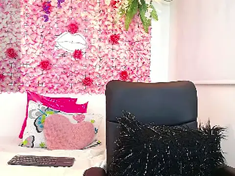 BLONDE SEXYHOT online show from January 11, 11:02 pm