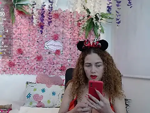 BLONDE SEXYHOT online show from January 17, 1:47 am