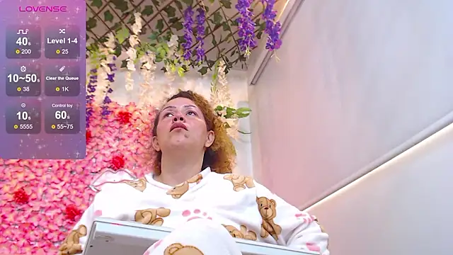 BLONDE SEXYHOT online show from February 11, 3:17 pm