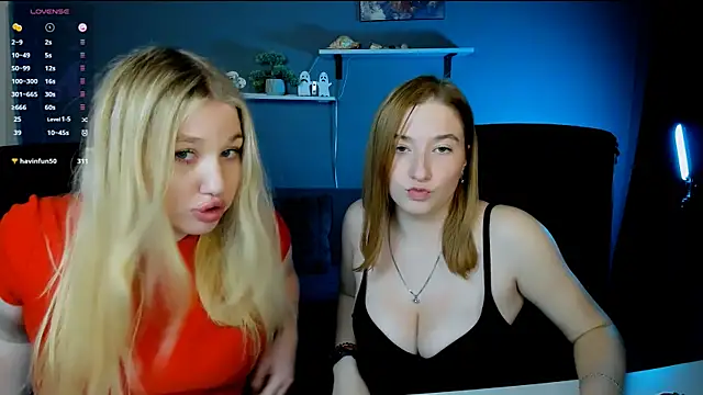 juli kisss online show from January 14, 1:47 am