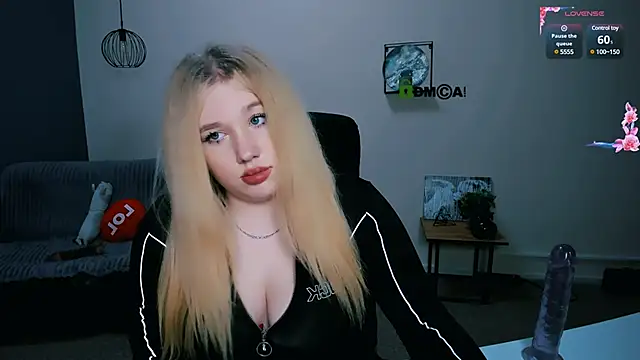 juli kisss online show from January 18, 11:33 pm