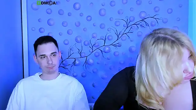 juli kisss online show from March 25, 2:17 am