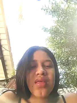 Snapshot of Little_Pau_Dirty chatting on January 7, 3:23 pm Little Pau Dirty online show from January 7, 3:23 pm