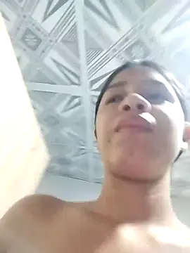 Snapshot of Little_Pau_Dirty chatting on January 15, 11:53 am Little Pau Dirty online show from January 15, 11:53 am