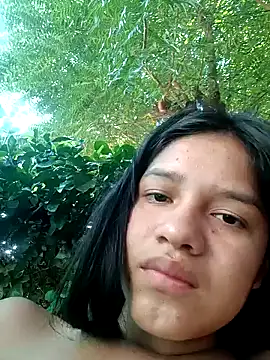 Snapshot of Little_Pau_Dirty chatting on January 18, 5:59 pm Little Pau Dirty online show from January 18, 5:59 pm