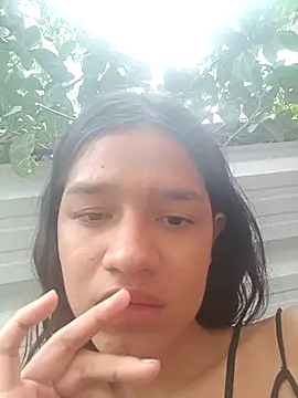 Little Pau Dirty online show from December 16, 7:52 pm