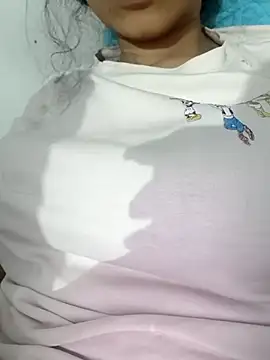 Snapshot of catreena chatting on October 29, 7:04 pm catreena online show from October 29, 7:04 pm