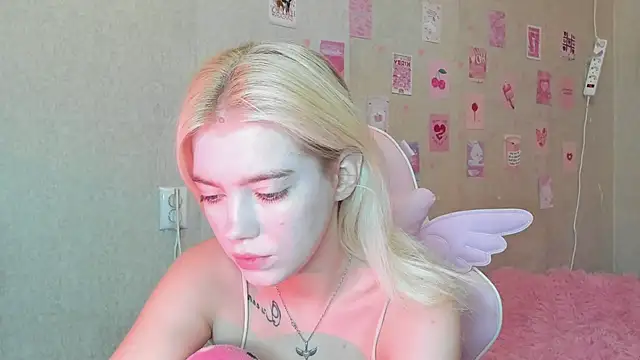 Shawty Blonde online show from September 14, 6:29 pm