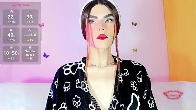 TatiGil online show from January 13, 7:30 pm