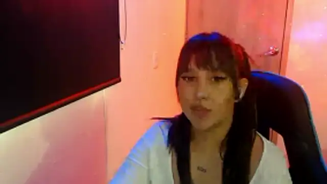 Skarlet Adams28 online show from June 2, 7:27 pm