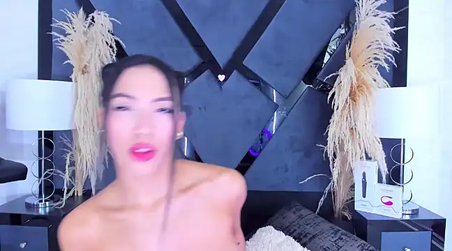 KylieWhite online show from February 23, 12:27 pm