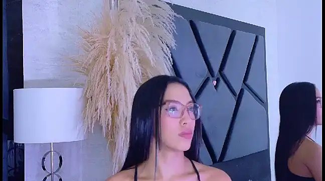 KylieWhite online show from March 14, 5:38 am