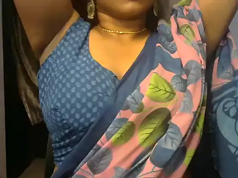 Snapshot of telugu99ramya chatting on September 18, 7:43 am telugu99ramya online show from September 18, 7:43 am