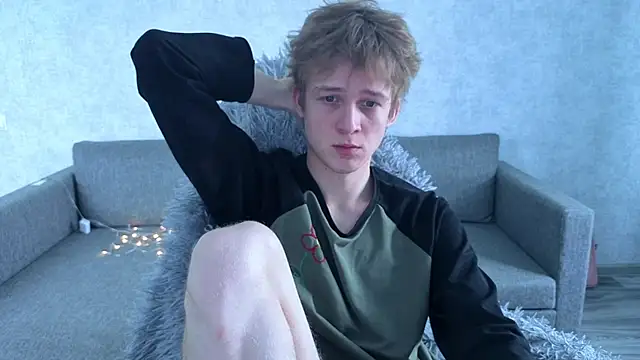 sweetserenity5 online show from March 5, 7:15 am