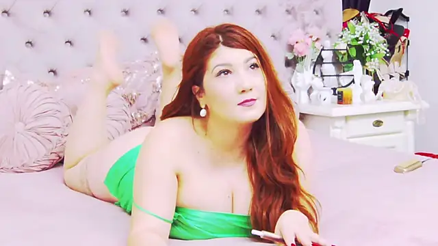 PenelopeLynnx online show from November 23, 9:09 am