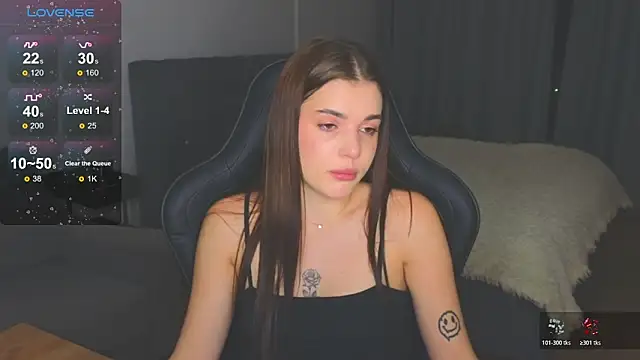 adrianawow1 online show from December 18, 1:55 am