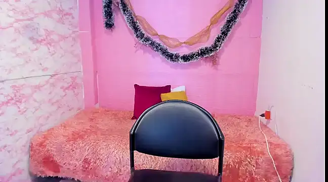 Snapshot of Brunette_sasha chatting on January 2, 4:24 pm Brunette sasha online show from January 2, 4:24 pm