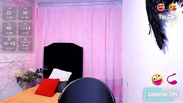 Snapshot of Brunette_sasha chatting on September 12, 6:30 pm Brunette sasha online show from September 12, 6:30 pm