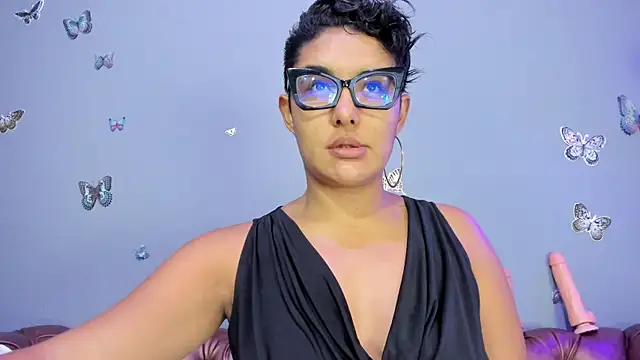 Kaira mosse online show from October 14, 11:00 am