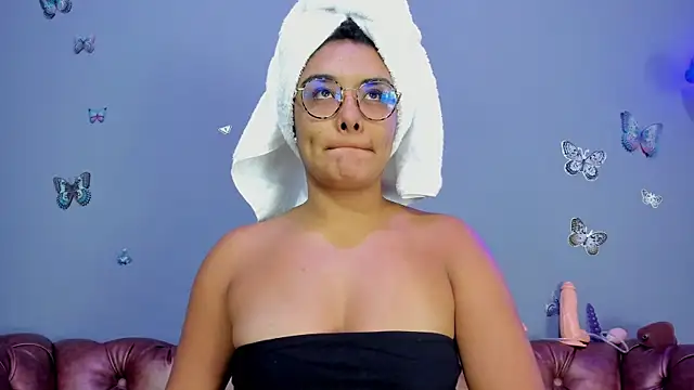 Kaira mosse online show from November 29, 11:24 am