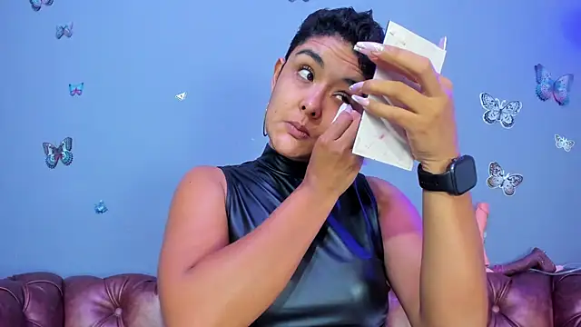 Kaira mosse online show from December 19, 11:50 am