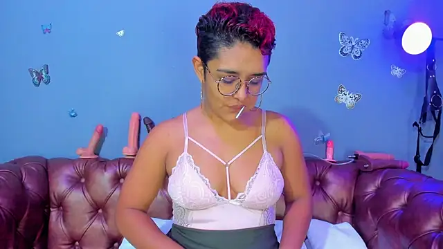 Snapshot of Kaira_mosse chatting on April 18, 11:36 am Kaira mosse online show from April 18, 11:36 am