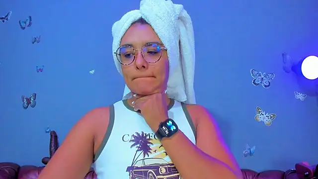 Snapshot of Kaira_mosse chatting on April 29, 11:47 am Kaira mosse online show from April 29, 11:47 am