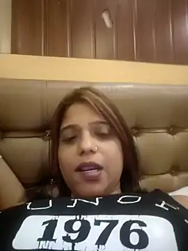 Somee77 online show from March 21, 1:45 pm