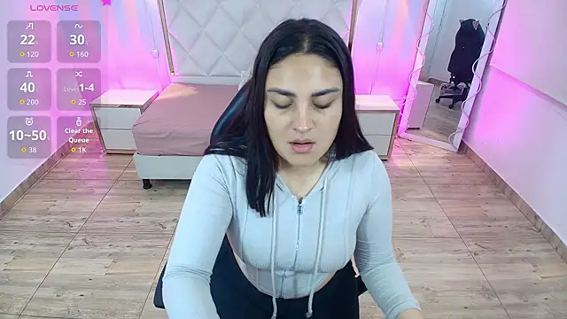 Snapshot of Brendda_tay chatting on September 18, 3:08 am Brendda tay online show from September 18, 3:08 am