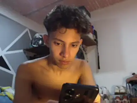 ferchitibellako online show from December 29, 3:54 am