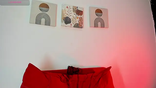 Snapshot of Melanyprada chatting on January 15, 3:22 am Melanyprada online show from January 15, 3:22 am