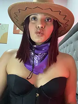 Snapshot of Melanyprada chatting on October 26, 3:34 am Melanyprada online show from October 26, 3:34 am