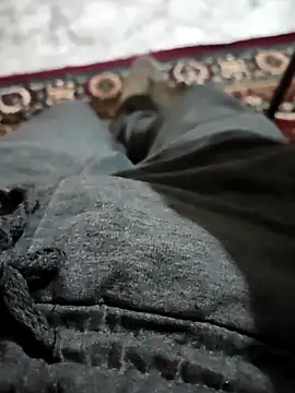 Snapshot of Rdm_b chatting on October 16, 5:14 pm Rdm b online show from October 16, 5:14 pm